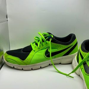 Green Nike gym shoes size 9